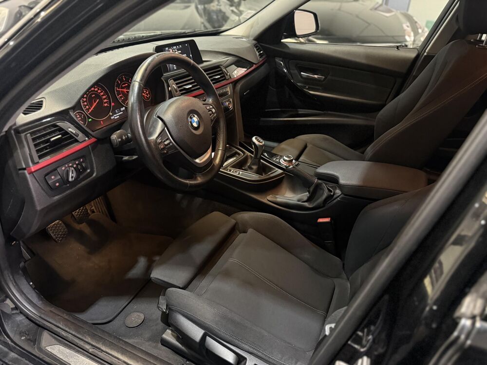 S&eacute;rie 3 318d Touring Sport - R&eacute;vis&eacute; & Garanti 12 Mois 2015 occasion 94360 Bry-sur-Marne