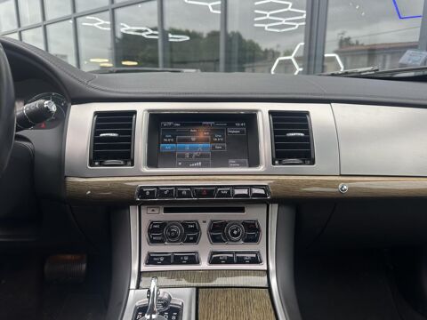 XF 2.2 D - BVA Stop/Start - Luxe Premium - GARANTIE 12 MOIS 2015 occasion 33450 Montussan