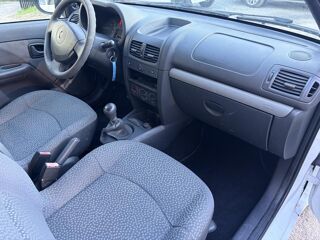 Clio 1.2i 75CH GPL II Campus Evolution / Distribution et entreti 2010 occasion 30260 Orthoux-S&eacute;rignac-Quilhan
