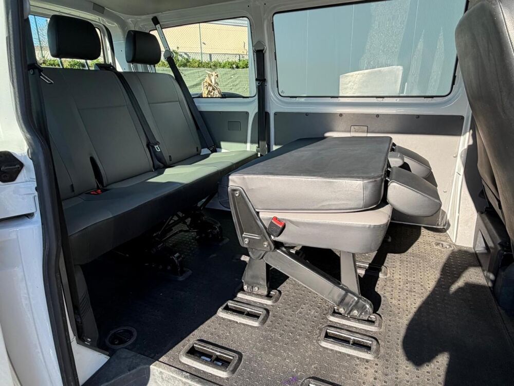 Transporter T6 MINIBUS 8 Places 2.0 TDI 110 Business Line 2020 occasion 35300 Foug&egrave;res