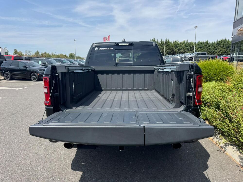RAM 1500 CREW LAIE SPORT NIGHT EDITION AIR BOX HAYON MULTI 2025 occasion 91830 Le Coudray-Montceaux