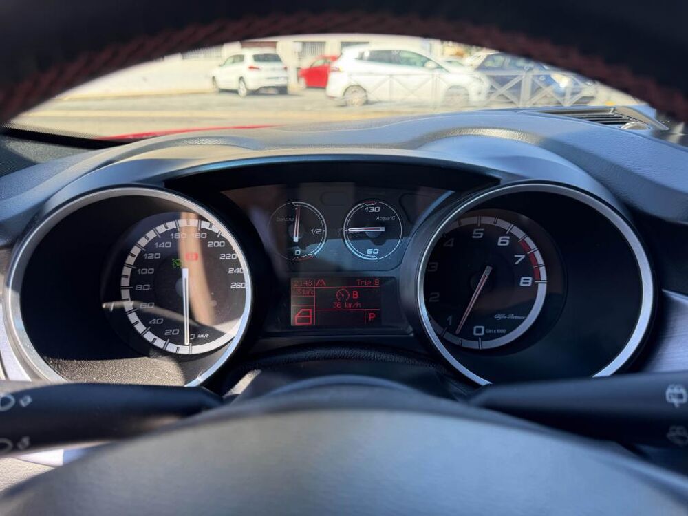 Giulietta 1.4 TB MultiAir - 170 S&S Bva Exclusive gps + clim + radar A 2012 occasion 19100 Brive-la-Gaillarde