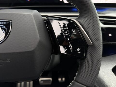 3008 Hybrid 145 e-DSC6 GT avec Toit ouvrant, Hifi Focal et Vision 2026 occasion 35300 Foug&egrave;res