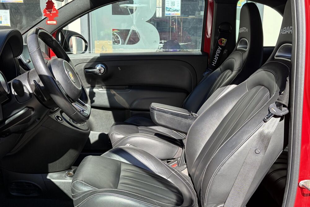 500 ABARTH 595 TURISMO 1.4 T-JET 165 CH BVA TOIT NOIR ECHAPPEMEN 2018 occasion 78760 Jouars-Pontchartrain