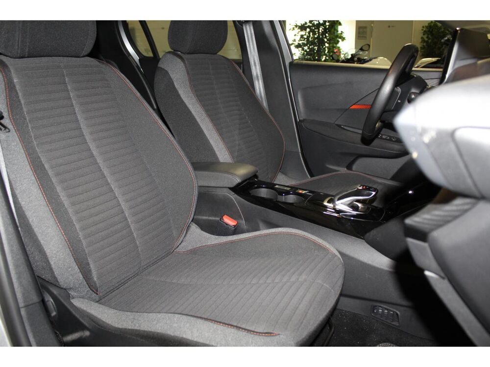 208 Electrique Active 2019 - 136CH- Suivi complet - Premi&egrave;re Ma 2020 occasion 95340 Bernes-sur-Oise