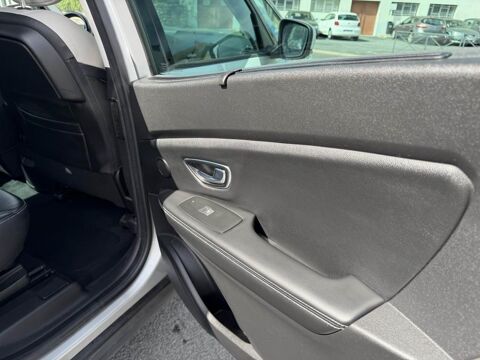 Sc&eacute;nic 1.6 Energy dCi - 160 Bva 7pl Initiale Paris gps + clim + cam 2018 occasion 19100 Brive-la-Gaillarde