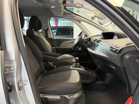 C4 Picasso 2.0 BlueHDi 150 - 2015 - 7 places - Attelage - Camera - Sieg 2015 occasion 60740 Saint-Maximin