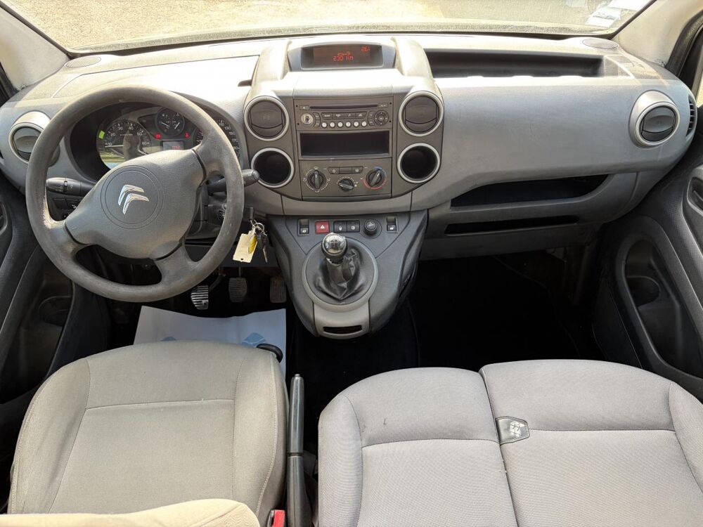 Berlingo 1.6 HDi - 90ch II 2014 Fourgon 3 places / distribution et en 2014 occasion 30260 Orthoux-S&eacute;rignac-Quilhan