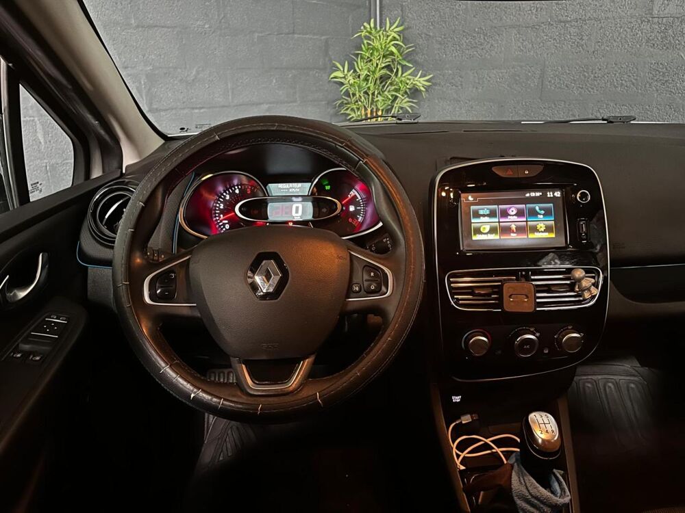 Clio IV 1.5 Energy DCI 75CH BUSINESS - COURROIE CHANGEE - GARANTI 2019 occasion 33700 M&eacute;rignac