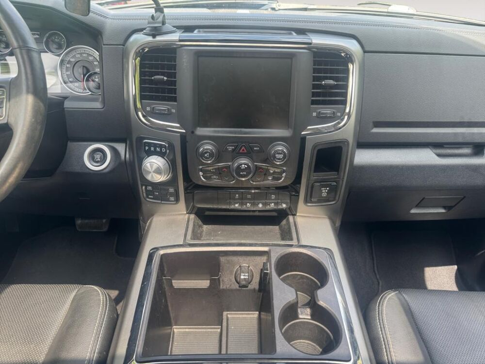 RAM DODGE 1500 SPORT 5.7 - BVA 2013 occasion 78780 MAURECOURT