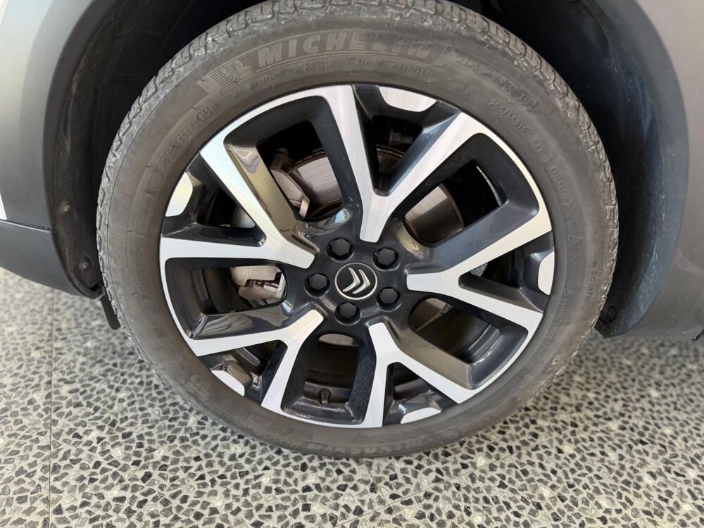 C5 aircross 1.6 225H 180CH HYBRID PHEV 13.2KWH SHINE PACK E-EAT BVA GARA 2022 occasion 16000 Angoul&ecirc;me