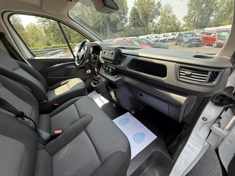 Trafic L1H1 2800 Kg 2.0 Blue dCi - 130 Fourgon Confort L1H1 TVA REC 2023 occasion 19100 Brive-la-Gaillarde