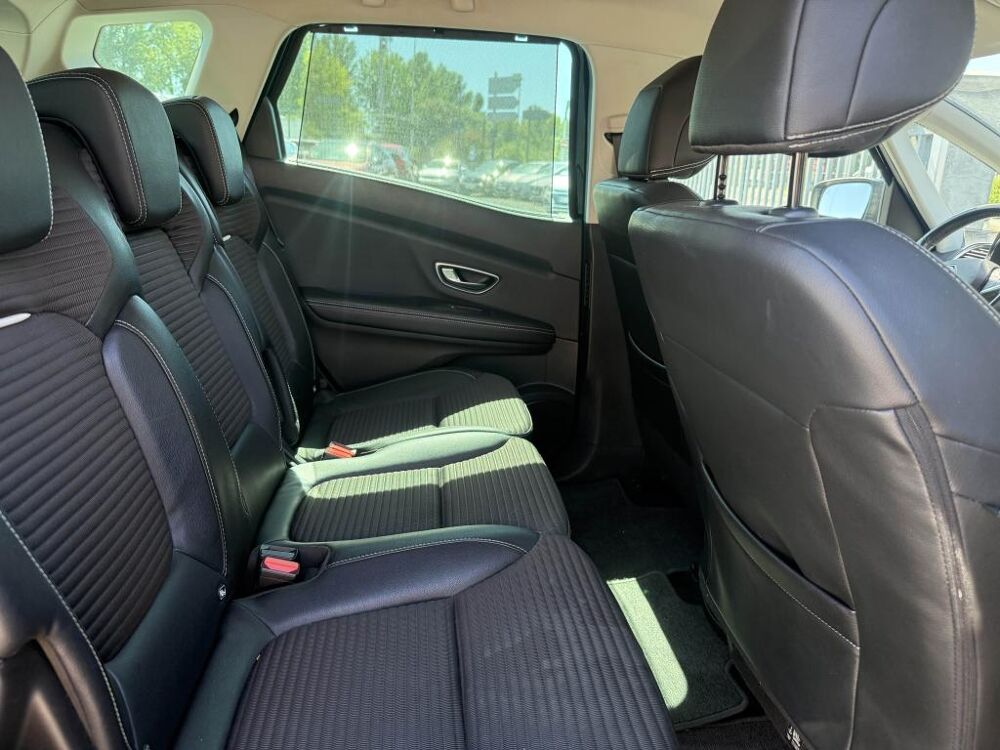 Sc&eacute;nic 1.3 TCe - 140 Bva FAP Intens Gps + clim + Camera AR 2019 occasion 19100 Brive-la-Gaillarde