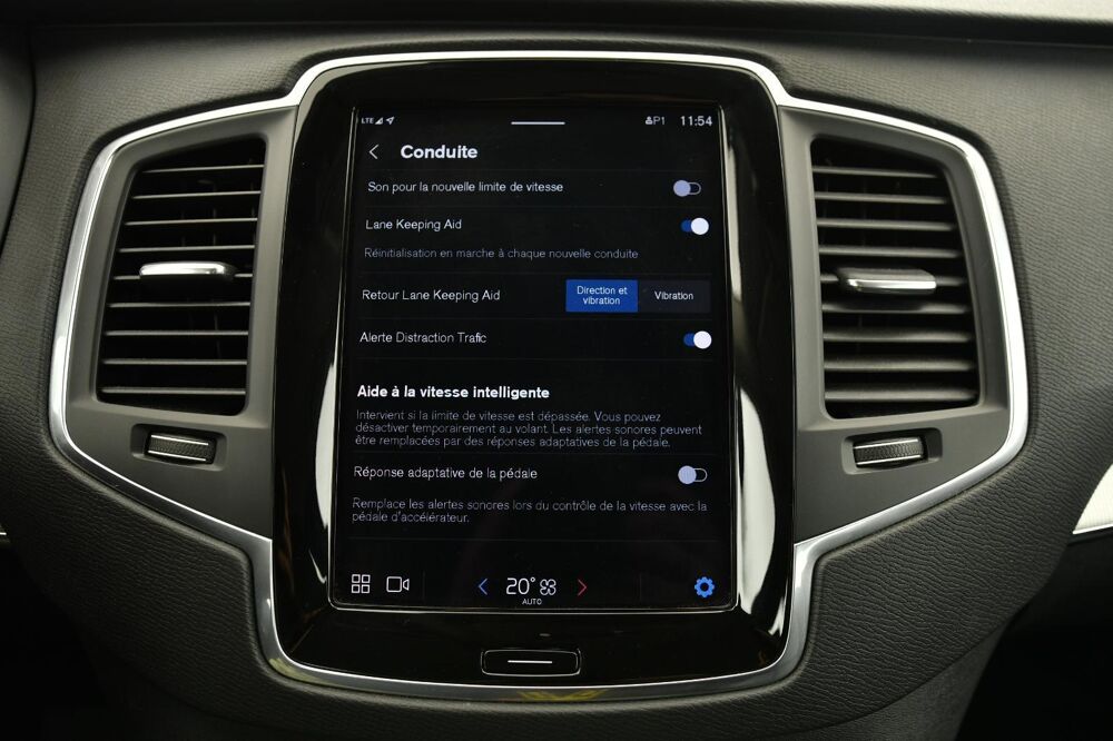 XC90 T8 AWD Hybride Rechargeable 310+145 ch Geartronic 8 7pl Star occasion 17130 Montendre