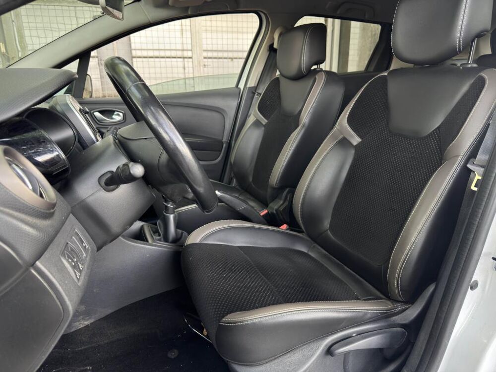 Clio Estate 1.2 Energy TCe - 120 IV ESTATE BREAK Intens PHASE 2 2018 occasion 77185 Lognes
