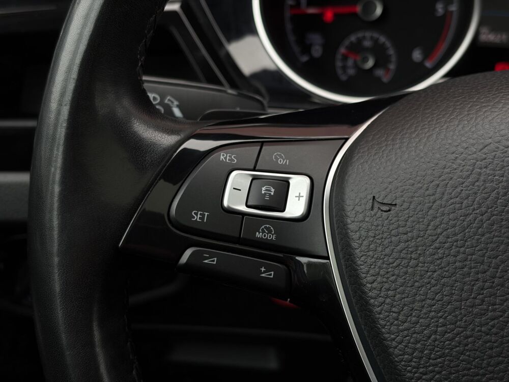 Touran 2.0 TDI 150 DSG Carat 1&egrave;re Main Attelage Toit ouvrant Pack 2017 occasion 67440 Marmoutier