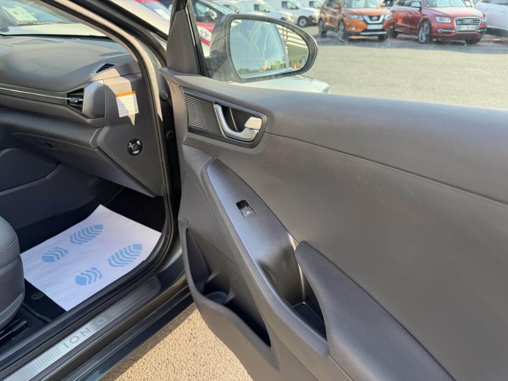 Ioniq Plug-in Cr&eacute;ative gps + clim + camera AR 2022 occasion 19100 Brive-la-Gaillarde