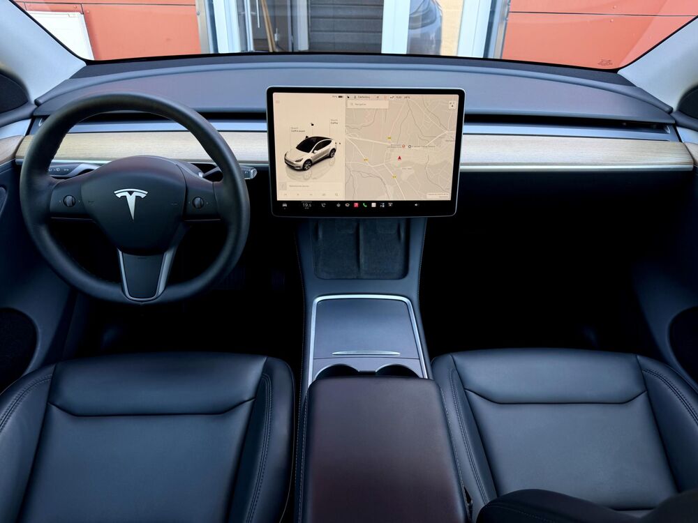Model Y Grand Autonomie 4x4 AWD TVA r&eacute;cup&eacute;rable Autopilot 1&egrave;re Main 2023 occasion 67440 Marmoutier