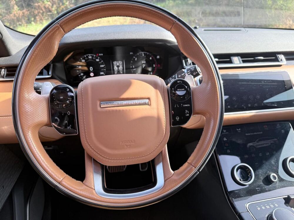 Range rover velar 3.0 D300 300 HSE R-DYNAMIC 4WD BVA DISTRIB/PANO/MERIDIAN/CUI 2017 occasion 42170 Saint-Just-Saint-Rambert