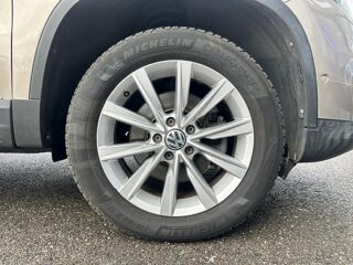 Tiguan 2.0 16V TDI BlueMotion - 140 -DSG7 Carat 4Motion PHASE 2- S 2014 occasion 33450 Montussan