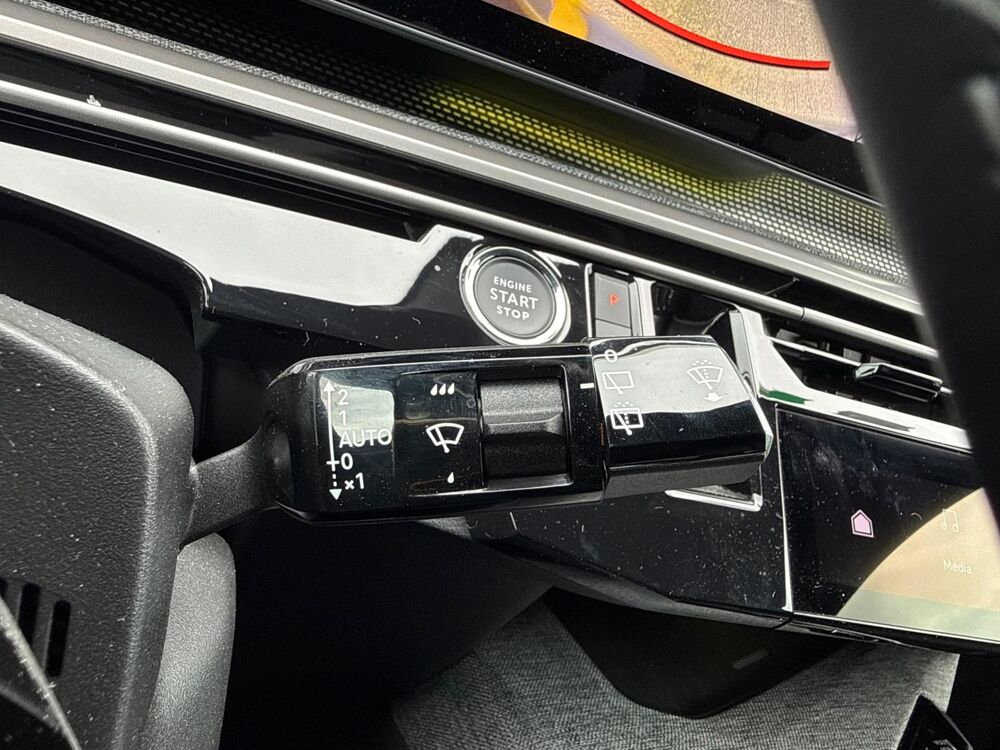 5008 1.2i Hybrid 145 BV e-DCS6 GT, Vision 360&deg;, CarPlay, 7 places 2025 occasion 31660 Bessi&egrave;res