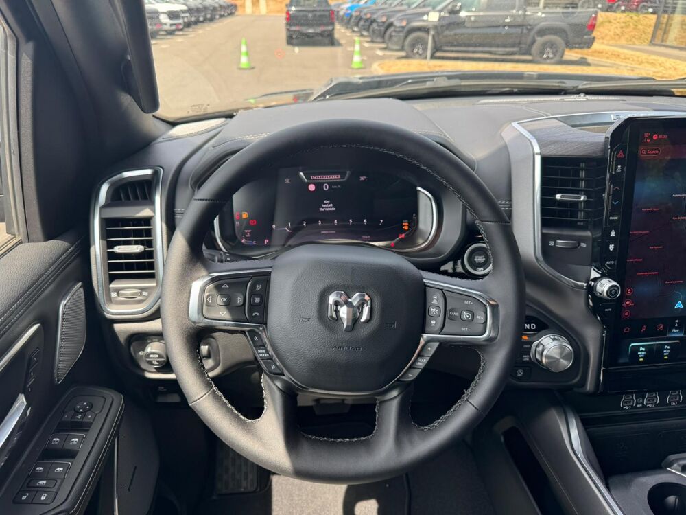 RAM 1500 CREW LAIE SPORT NIGHT EDITION AIR BOX HAYON MULTI 2025 occasion 91830 Le Coudray-Montceaux