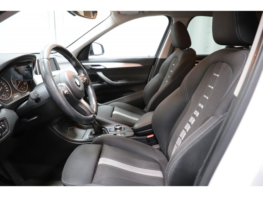 X1 sDrive 18d BVA Lounge (F48) 2017 occasion 06550 La Roquette-sur-Siagne