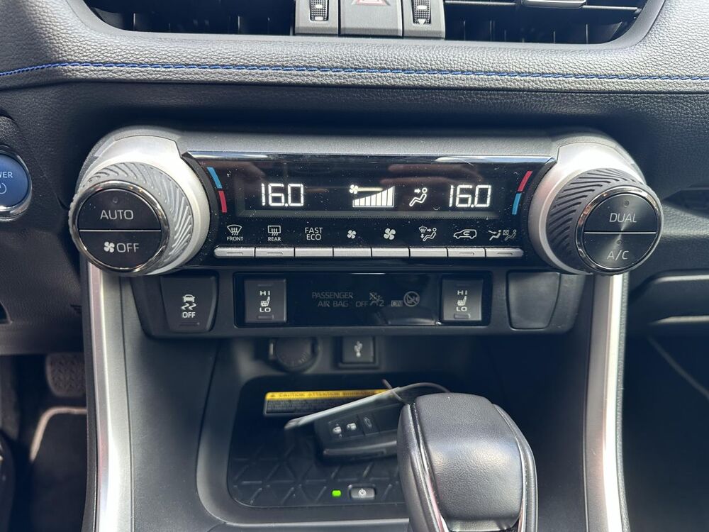 RAV 4 Hybride AWD 4X4 - Attelage - Camera - JBL - Collection 2021 occasion 25300 Pontarlier