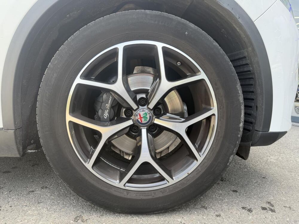 Stelvio 2.2D - 190ch - Boite auto Sprint Q4 - garantie 12mois 2020 occasion 33450 Montussan