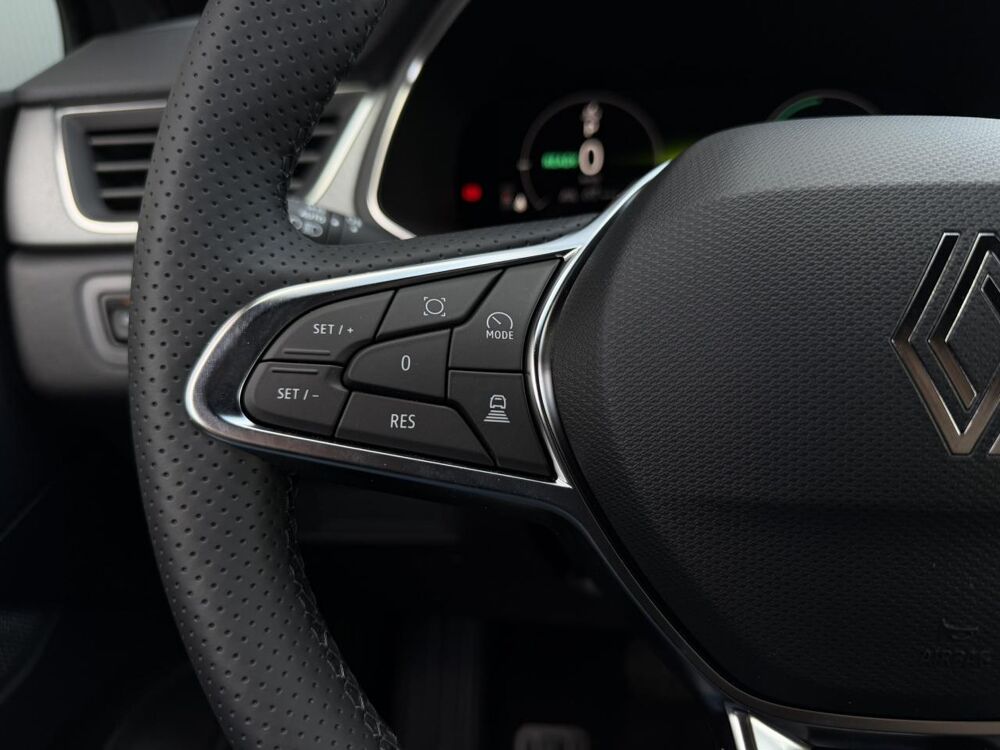 Captur NV 1.8 E-Tech Full Hybrid 160 Techno avec Pack Hiver 2025 occasion 35300 Foug&egrave;res