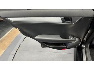Classe C 6.3 AMG W204 457 cv - 7 G-Tronic - Toit Ouvrant - Harman Kar 2009 occasion 60740 Saint-Maximin