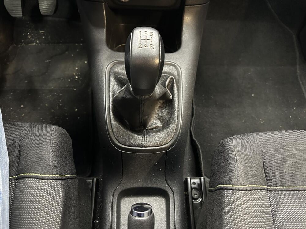 C3 1.2 PureTech 12V - 68 2016 BERLINE Feel PHASE 1 2017 occasion 33370 Artigues-pr&egrave;s-Bordeaux
