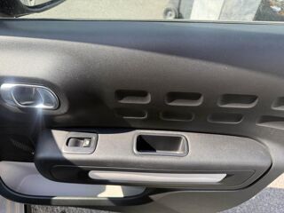 C3 1.5 BlueHDi - 100 S&S Plus clim + radar AR 2024 occasion 19100 Brive-la-Gaillarde