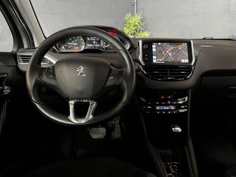 208 1.6 VTi 120CH BVA FINITION Allure MOTEUR A CHAINE - GARANTIE 2015 occasion 33700 M&eacute;rignac