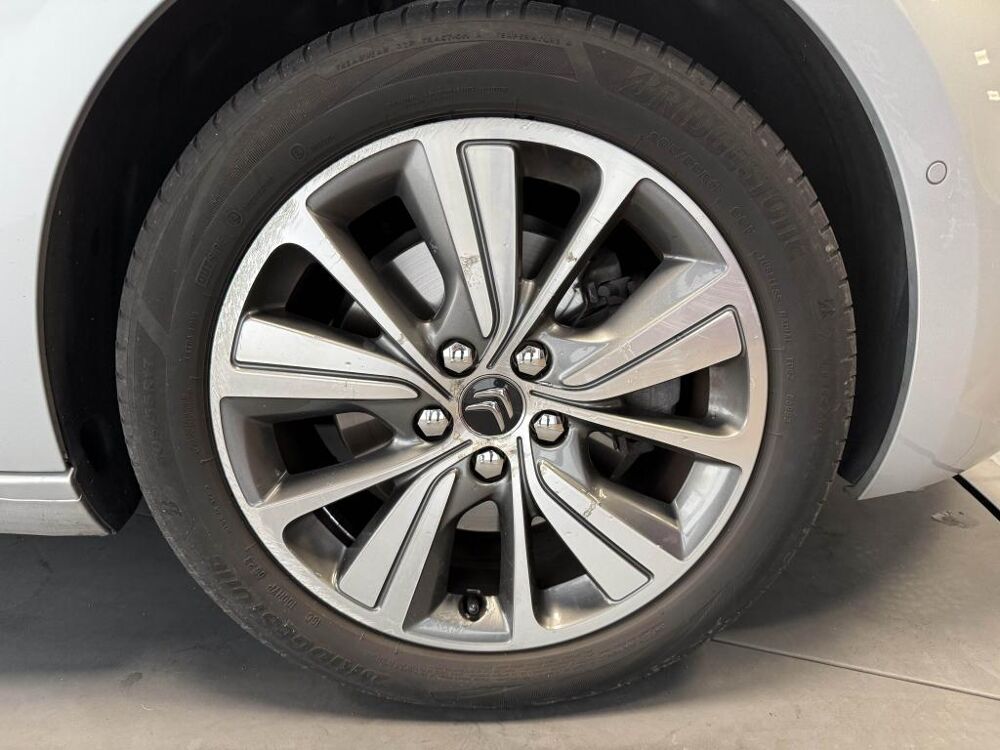 C4 Picasso 2.0 BlueHDi 150 - 2015 - 7 places - Attelage - Camera - Sieg 2015 occasion 60740 Saint-Maximin