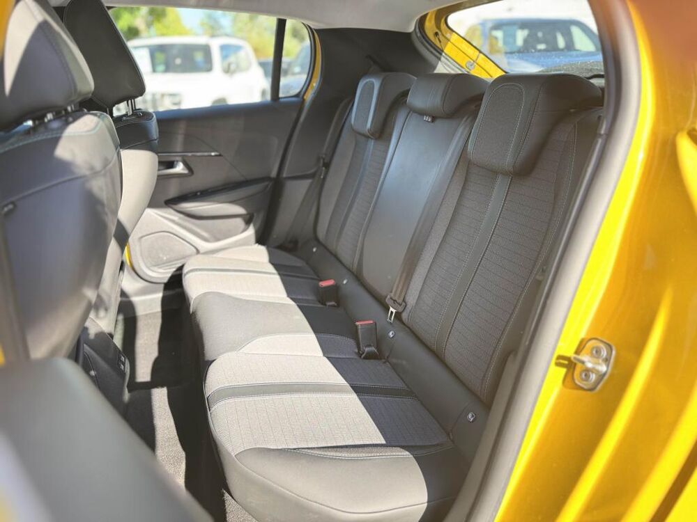 208 100CH ALLURE - CARPLAY - DISTRIBUTION FAITE - SUIVI COMPLET 2019 occasion 13760 Saint-Cannat
