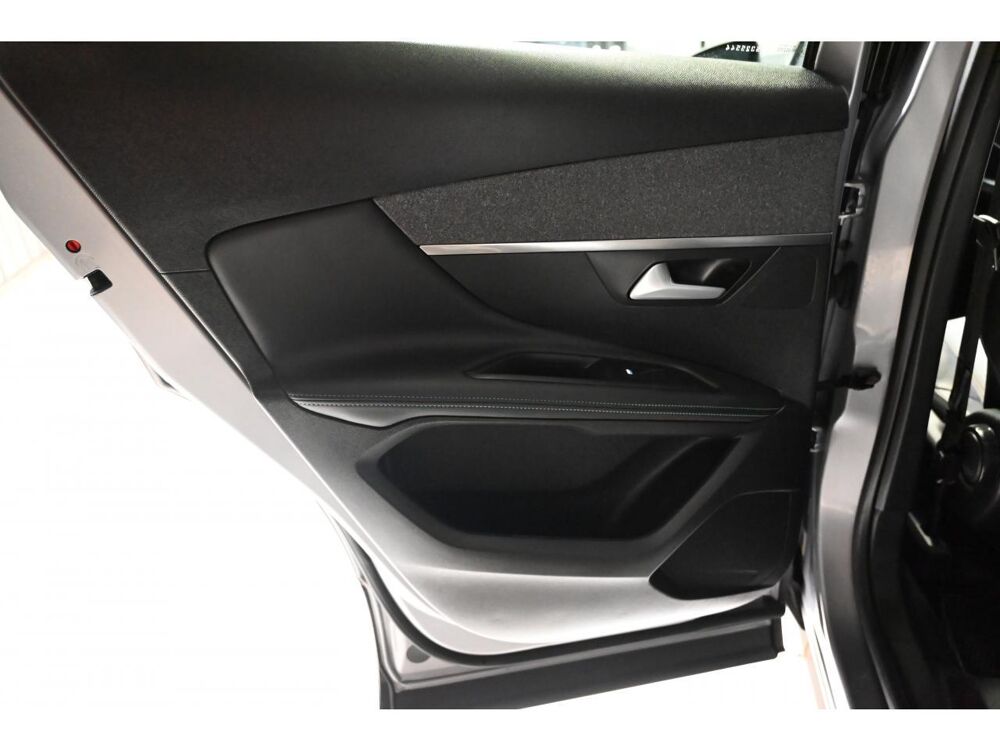 3008 1.2i PureTech 12V S&S - 130 II 2016 Allure PHASE 2 2021 occasion 77100 Meaux