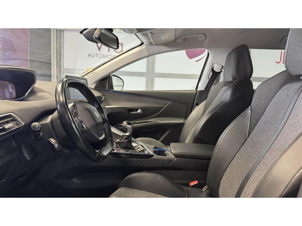 5008 1.5 BlueHDi S&S 130 Allure - Origine France - Cam&eacute;ra de recu 2019 occasion 60740 Saint-Maximin