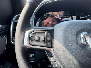 RAM 1500 CREW LAIE SPORT NIGHT EDITION AIR 2025 occasion 91830 Le Coudray-Montceaux