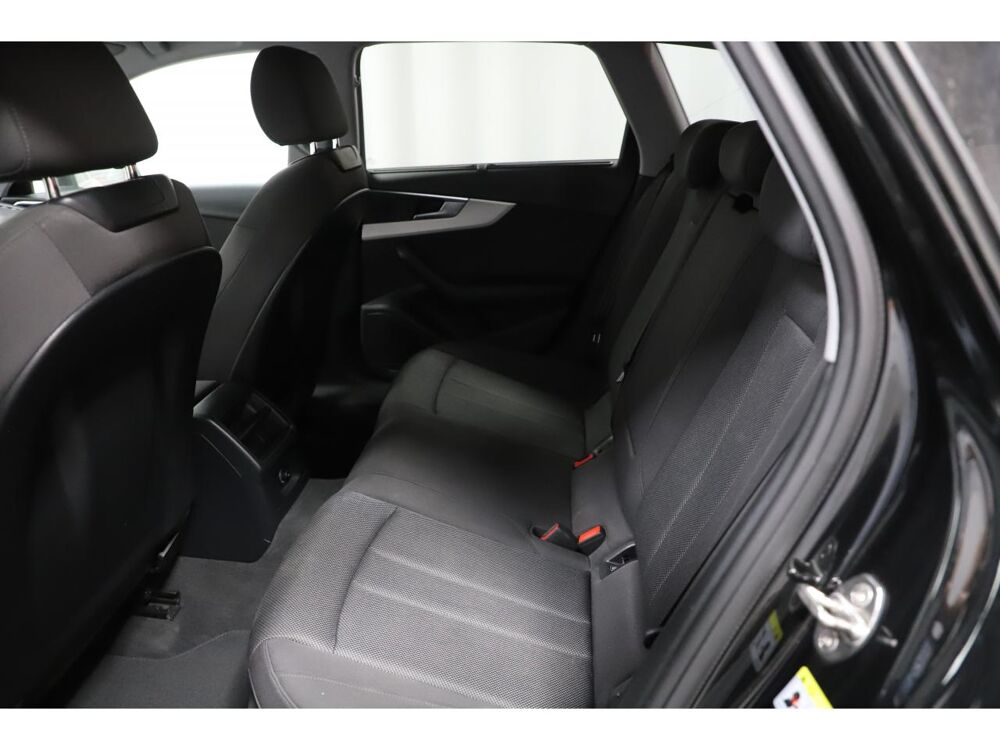 A4 V 2.0 35 TFSI 150 Design S-tronic Phase 3 2022 occasion 06550 La Roquette-sur-Siagne