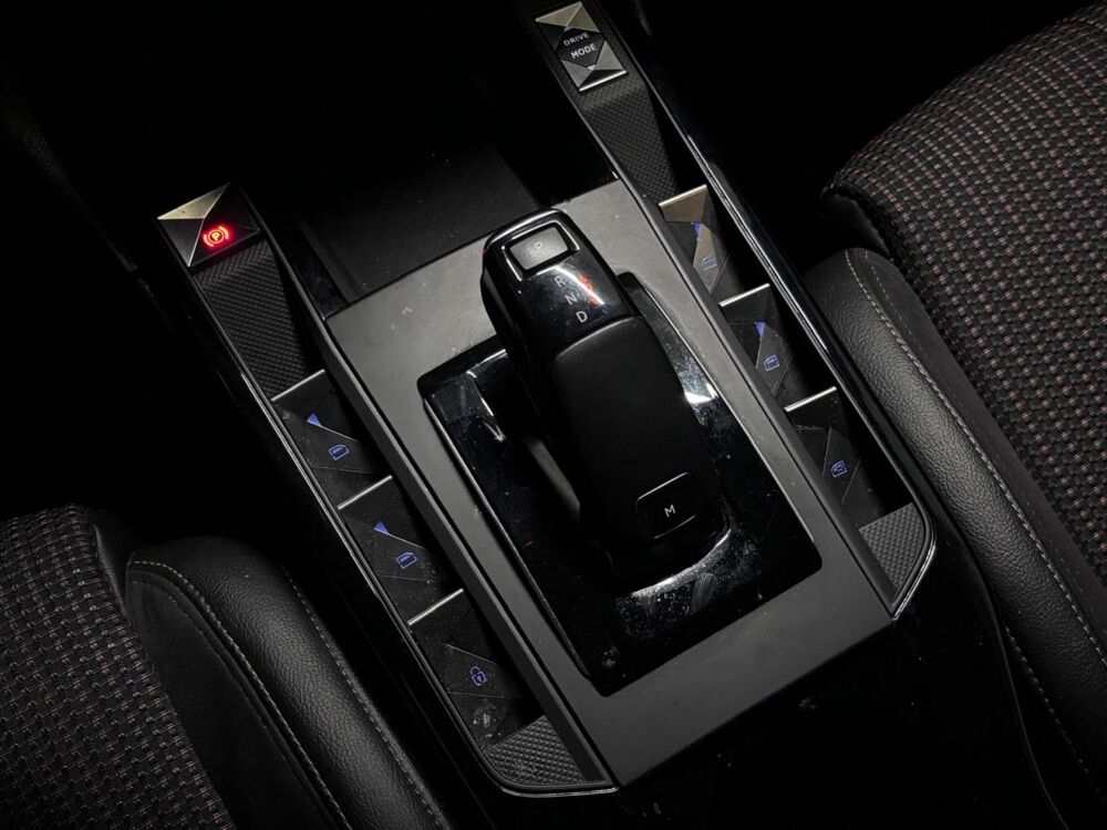 DS3 1.5HDi 130CH BVA EAT8 Performance Line - GARANTIE 6 MOIS MIN 2020 occasion 33700 M&eacute;rignac