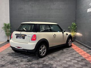 One 1.6i 75CH R56 LCI FINITION - GARANTIE 6 MOIS MINIMUM 2013 occasion 33700 M&eacute;rignac