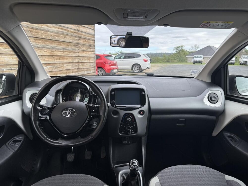 Aygo 1.0 VVT-i II 2014 x-play PHASE 2 2019 occasion 19100 Brive-la-Gaillarde