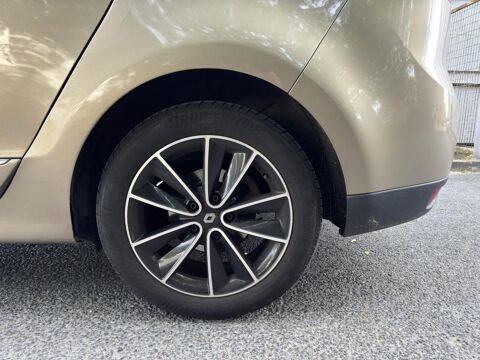 Sc&eacute;nic Grand 1.5 dCi FAP - 110 - BV EDC - 7pl GRAND III MONOSPACE 2013 occasion 77185 Lognes