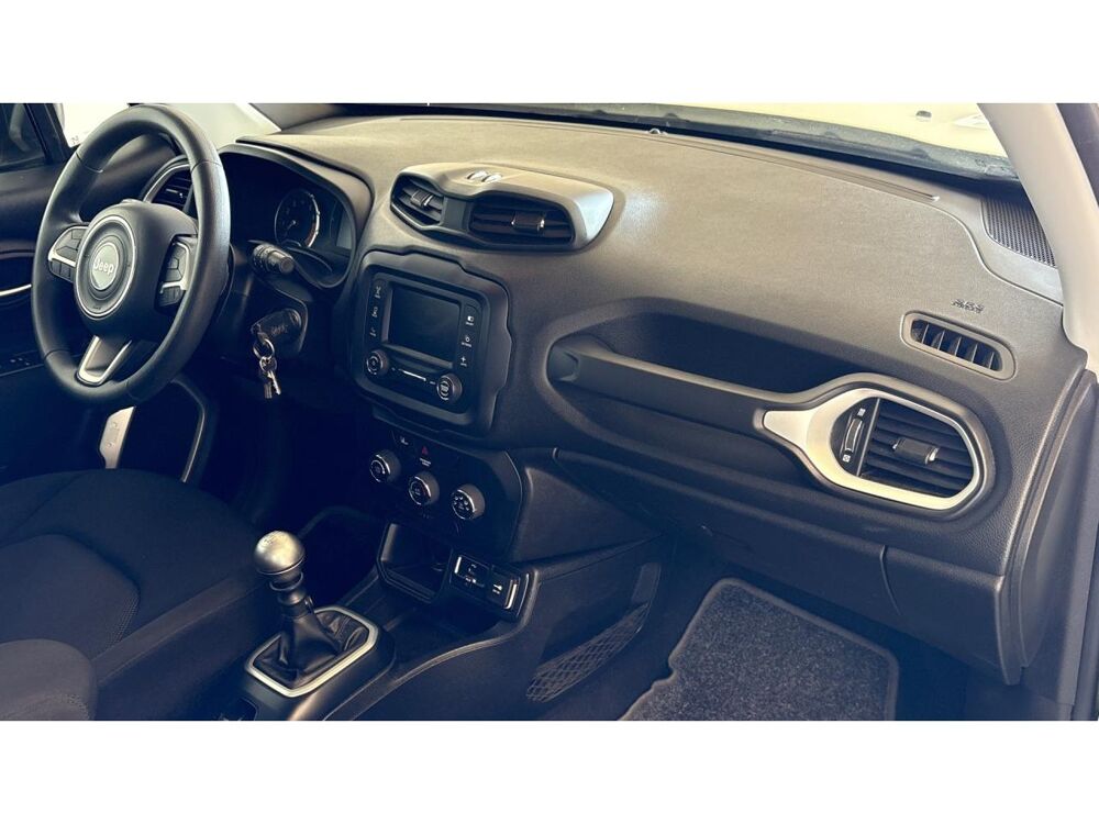 Renegade - 120 4x2 Limited / SUIVI FACTURE / DETECTEUR ANGLE MORT / 2019 occasion 17600 Saujon