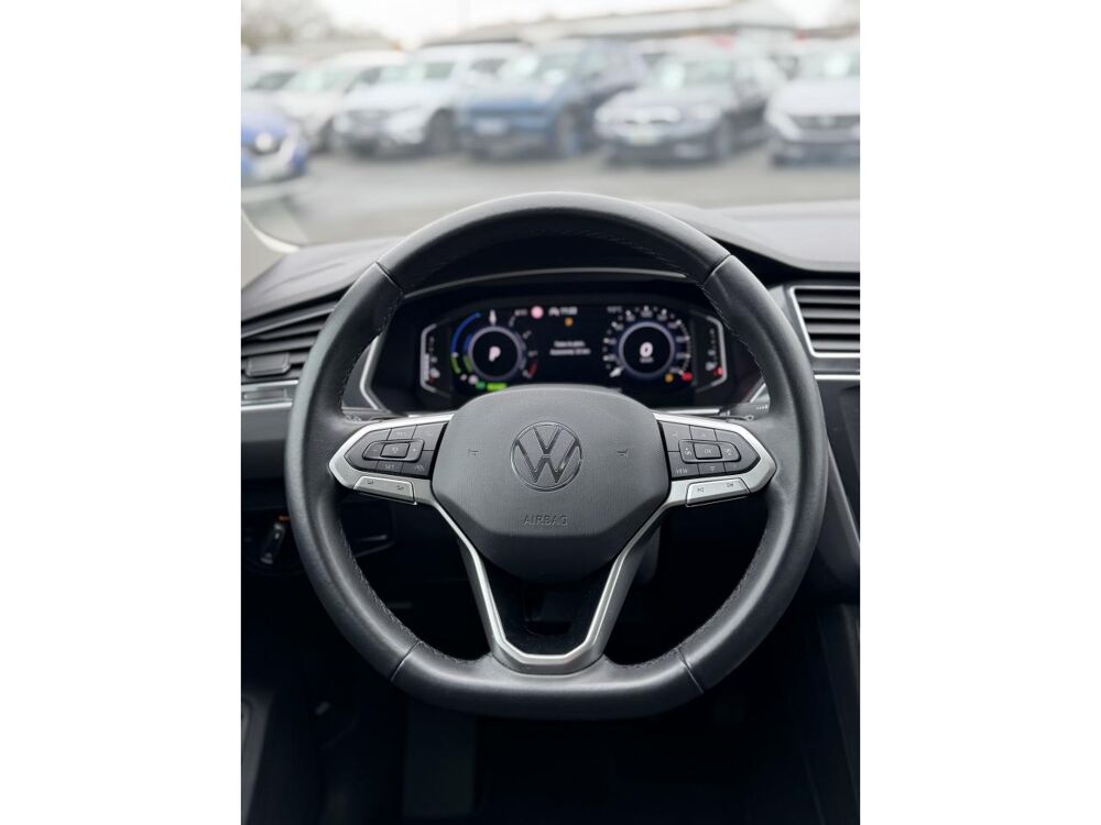 Tiguan ELEGANCE 1.4 eHybrid 245 DSG6 **Toit ouvrant ** 2021 occasion 44700 Orvault