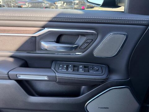 RAM 1500 CREW LAIE SPORT NIGHT EDITION 2025 occasion 91830 Le Coudray-Montceaux