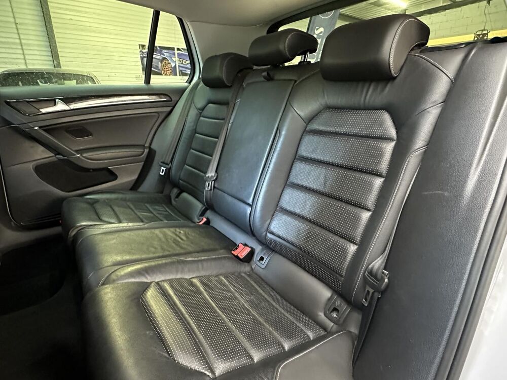 Golf 1.6 16V TDI CR - 115 - BV DSG 7 VII BERLINE Carat Exclusive 2018 occasion 33370 Artigues-pr&egrave;s-Bordeaux