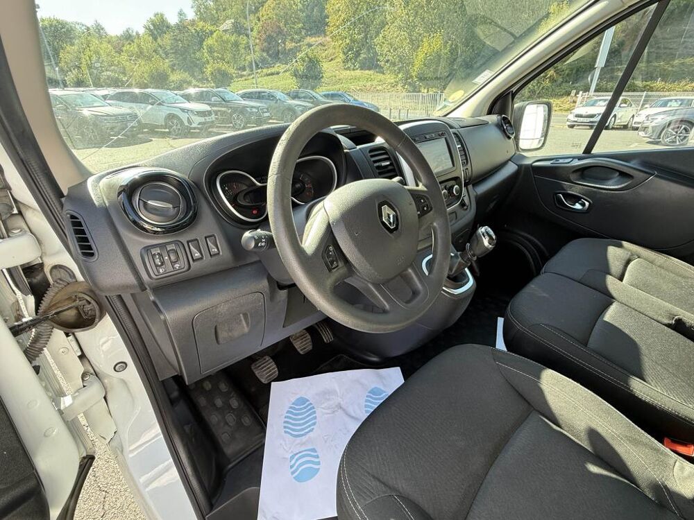 Trafic L1H1 1200 Kg 2.0 dCi - 120 Fourgon Grand Confort TVA RECUPER 2020 occasion 19100 Brive-la-Gaillarde
