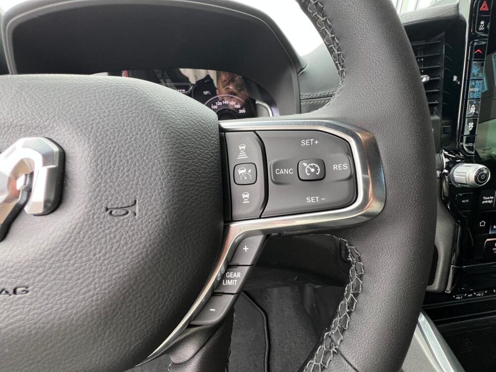 RAM 1500 CREW LAIE SPORT NIGHT EDITION AIR 2025 occasion 91830 Le Coudray-Montceaux